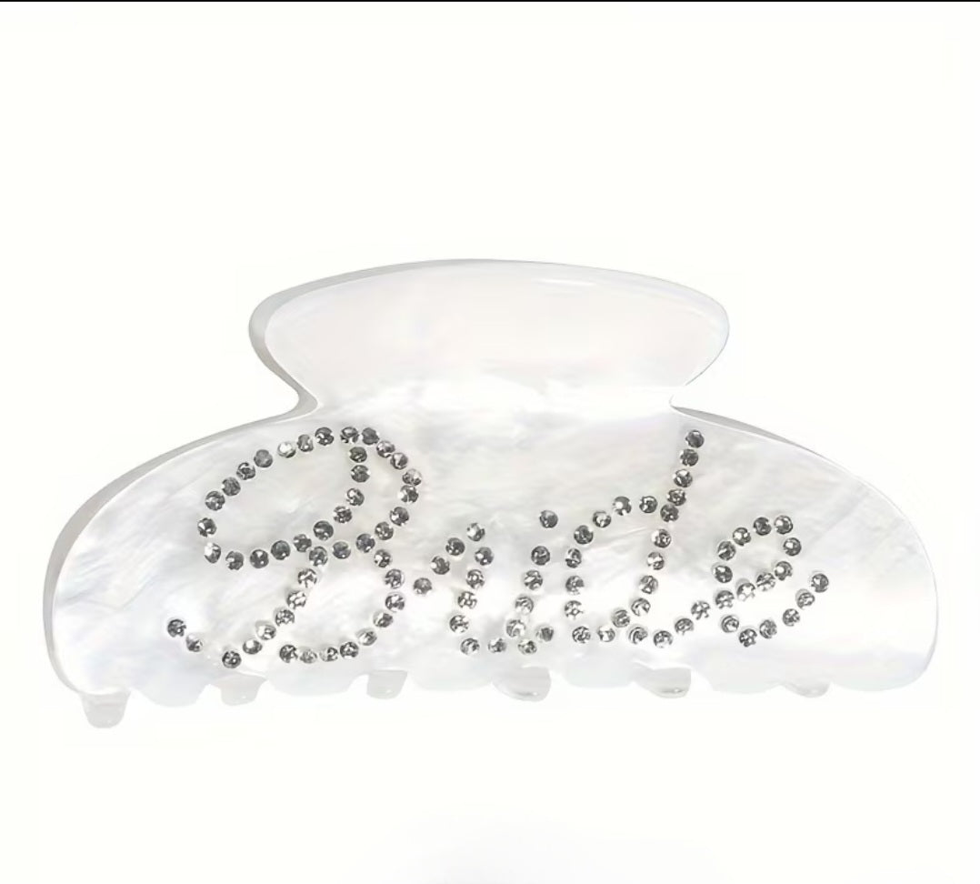 Kit Accessori Sposa – Pochette in Pizzo con Perle e Set Beauty